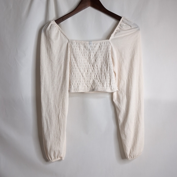 H&M Light Blush Pink Long Sleeve Smocked Crop Top, size XS - Picture 2 of 5